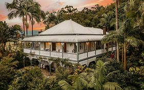 Glenelg Upstairs Residence